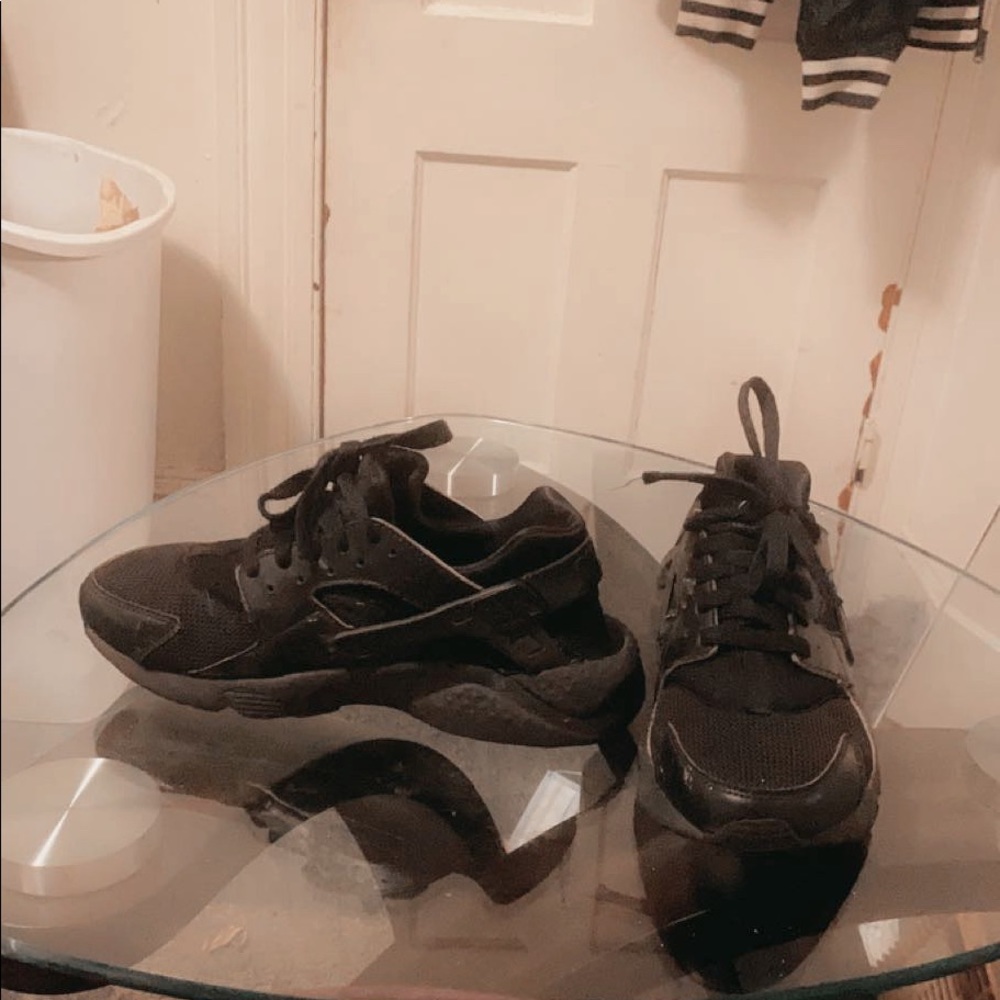 Girls sneakers